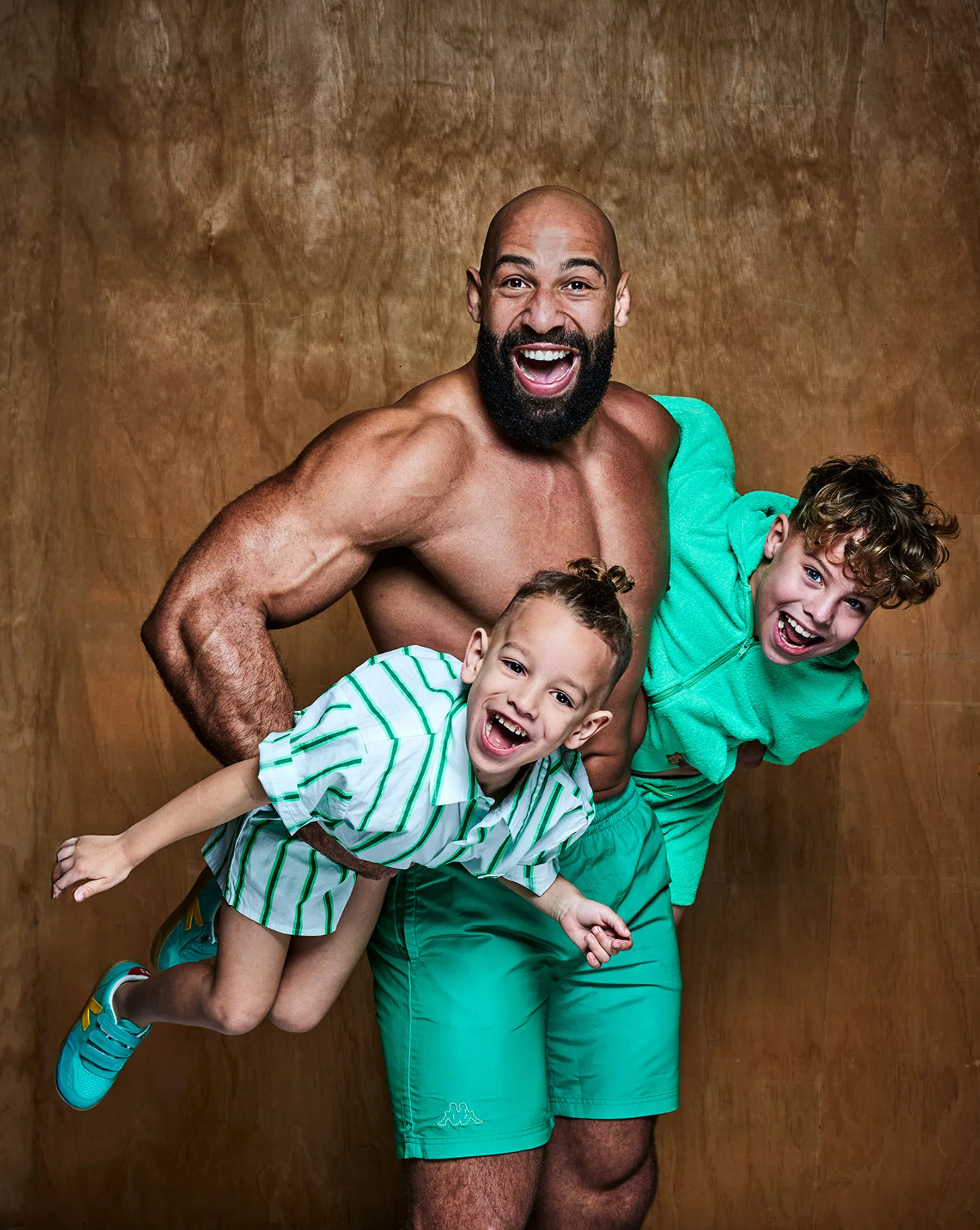 Roy Meyer met zoons in Men's Health